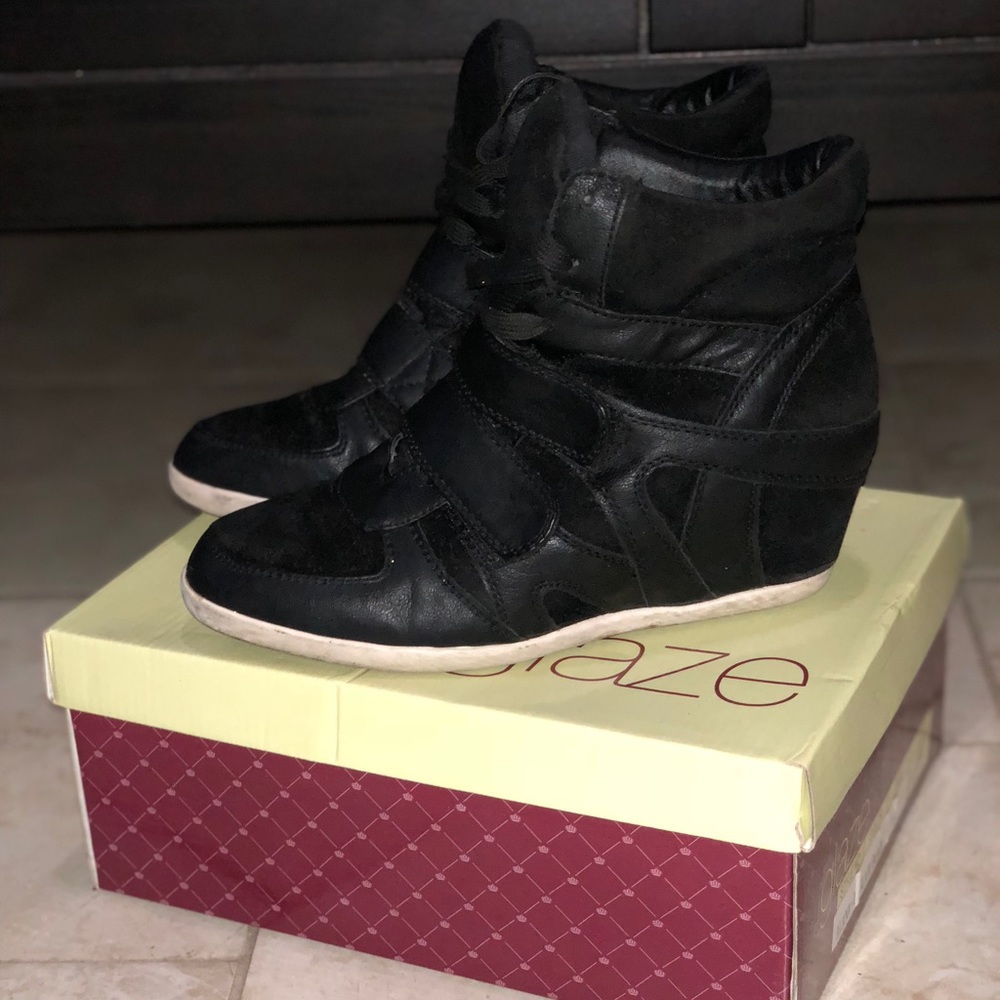 🌟Glaze🌟 Women’s Wedge Sneaker, Black, 8